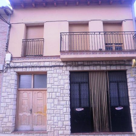 Bar Hostal Torralba De Los Sisones Buitenkant foto